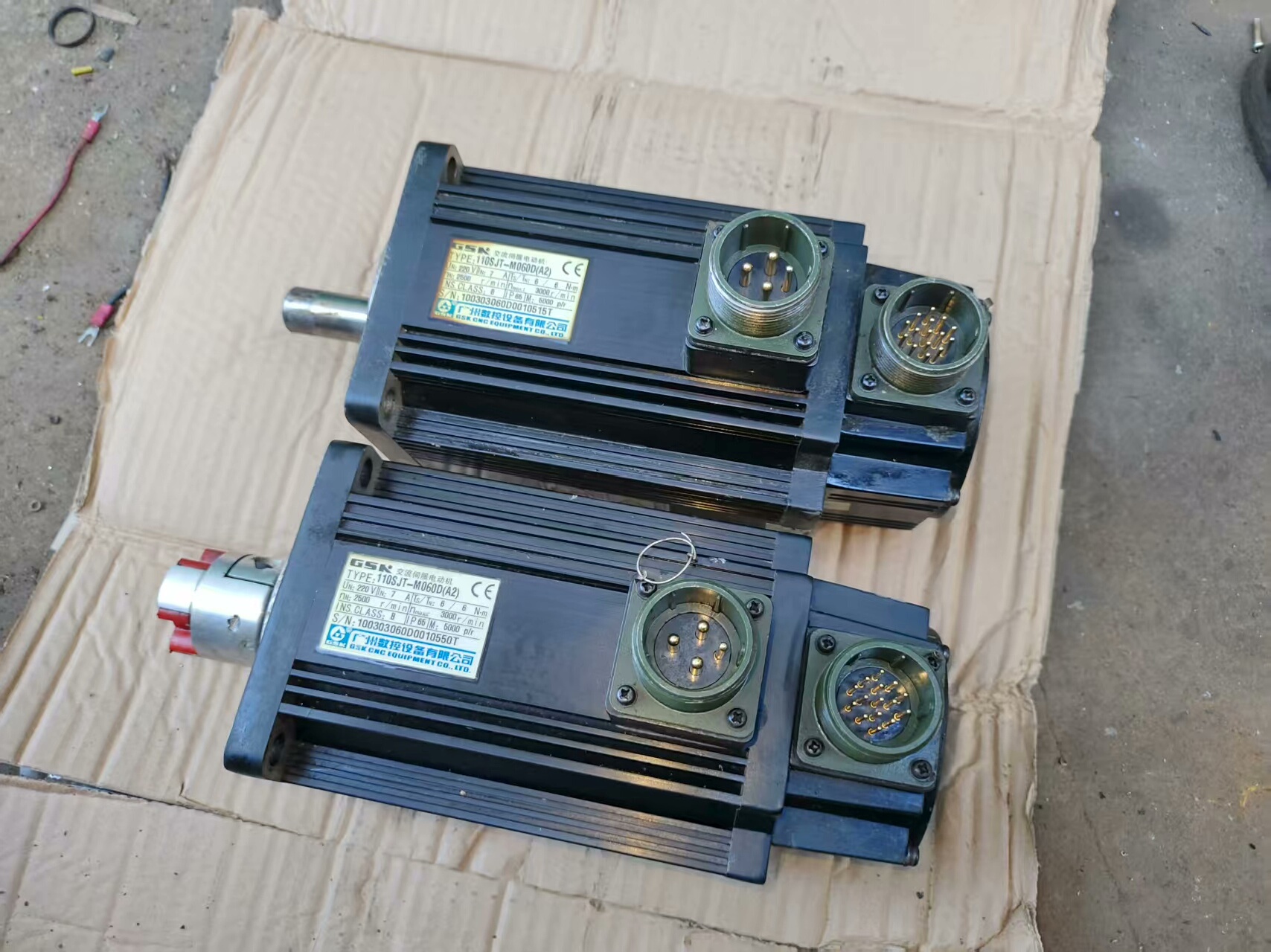 广数伺服电机110SJT-M060D(A2)，6牛米，500