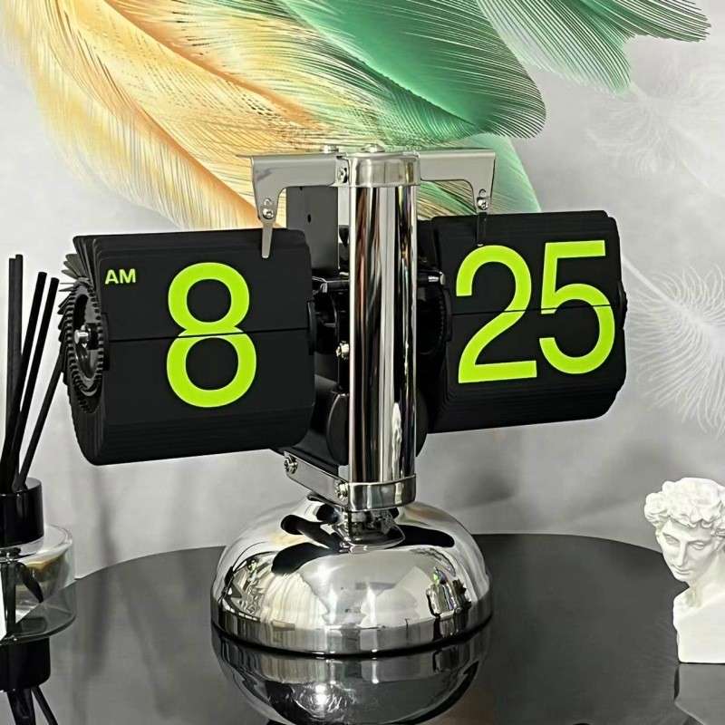 创意家用自动翻页时钟桌面复古北欧机械摆钟桌搭摆件客厅时尚座钟