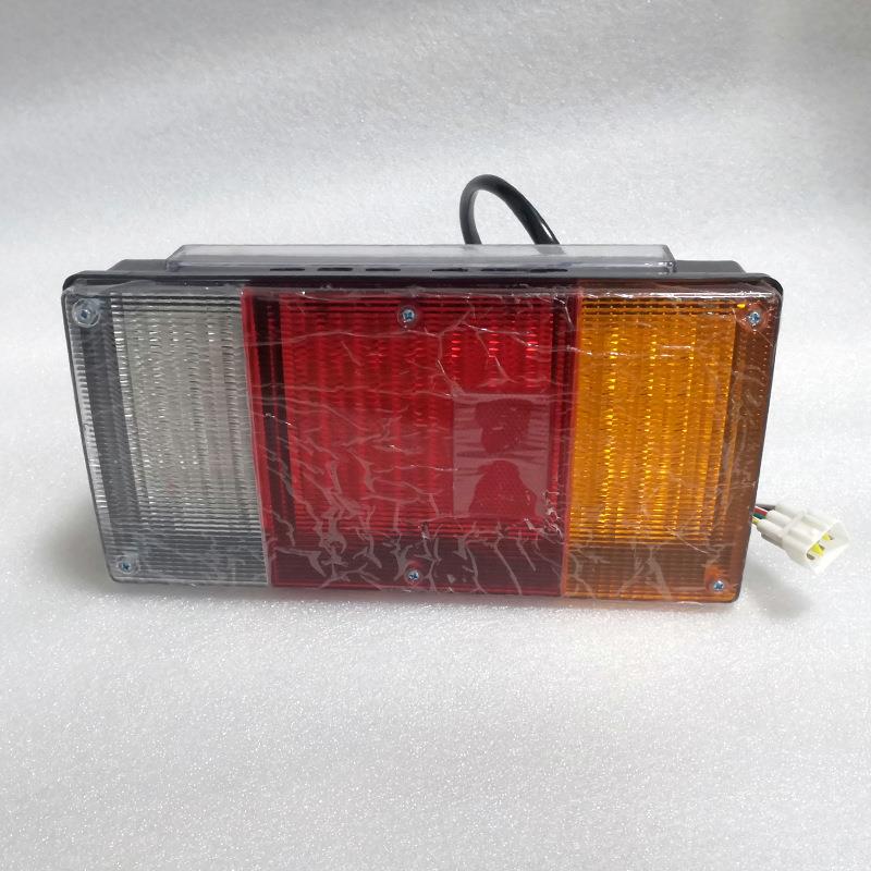 东风汽车EQ1118G/2102/2102N后左右信号灯尾灯37A07B-73010