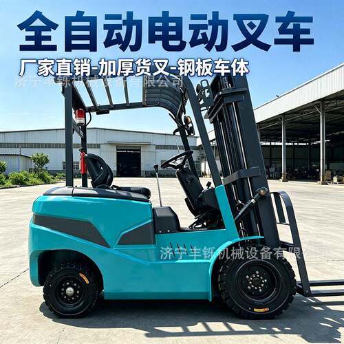 电动叉车座驾操作灵活转向窄巷库房货品堆多层货架取货搬运机械