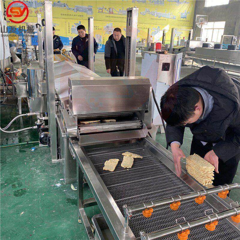 豆腐串油炸机 全自动兰花干油炸机器 双层不锈钢板带油炸设备