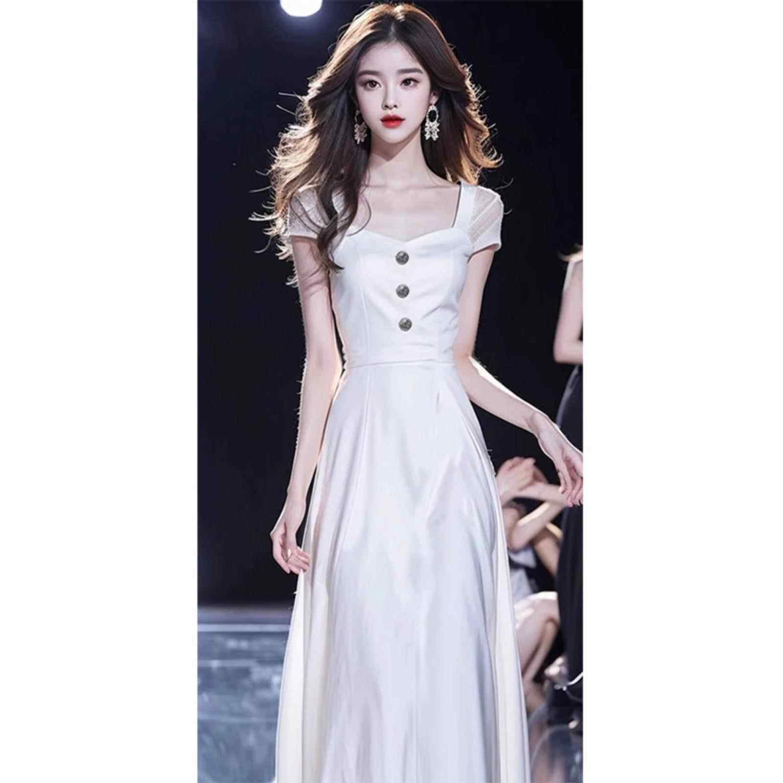 欧洲站白色仙女洋装2026夏季新款高级感绝美方领收腰显瘦长裙子