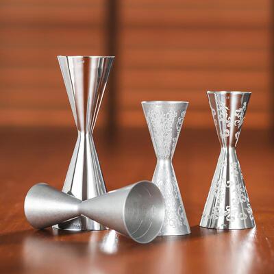 一体成型调酒量酒器 刻度量杯 304不锈钢调酒器 多规格盎司杯安士
