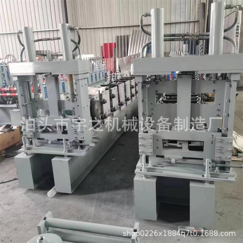 小C型钢设备型钢冷弯机械可根据要求设计冷弯辊压成型设备C型钢机