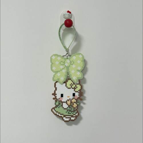 HelloKitty拼豆成品钥匙扣车饰手工车载挂件卡通可爱Hello平安