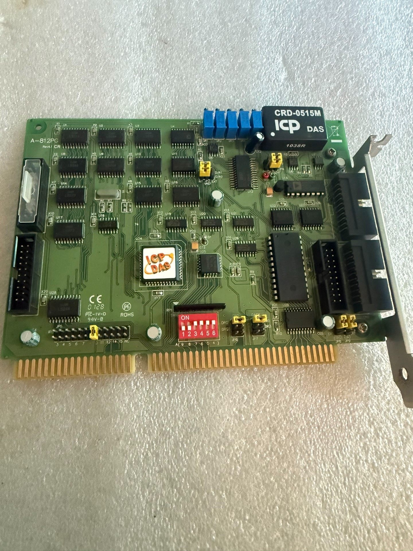 泓格 A-812PG数据采集卡