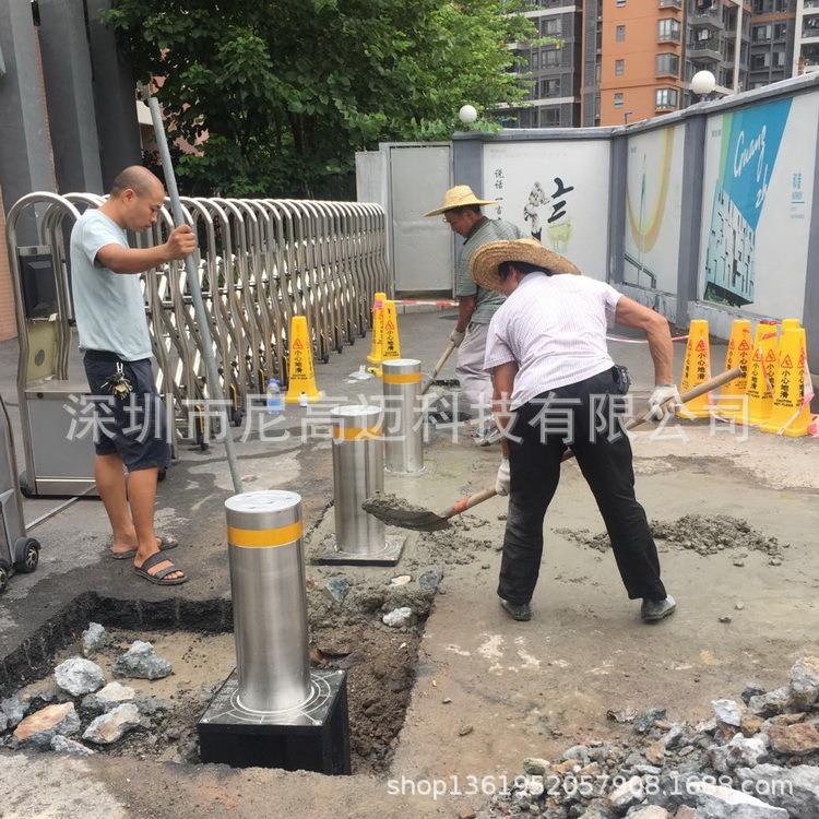304不锈钢防撞液压升降柱发光车挡手动拦车杆浅埋半自动伸缩路桩
