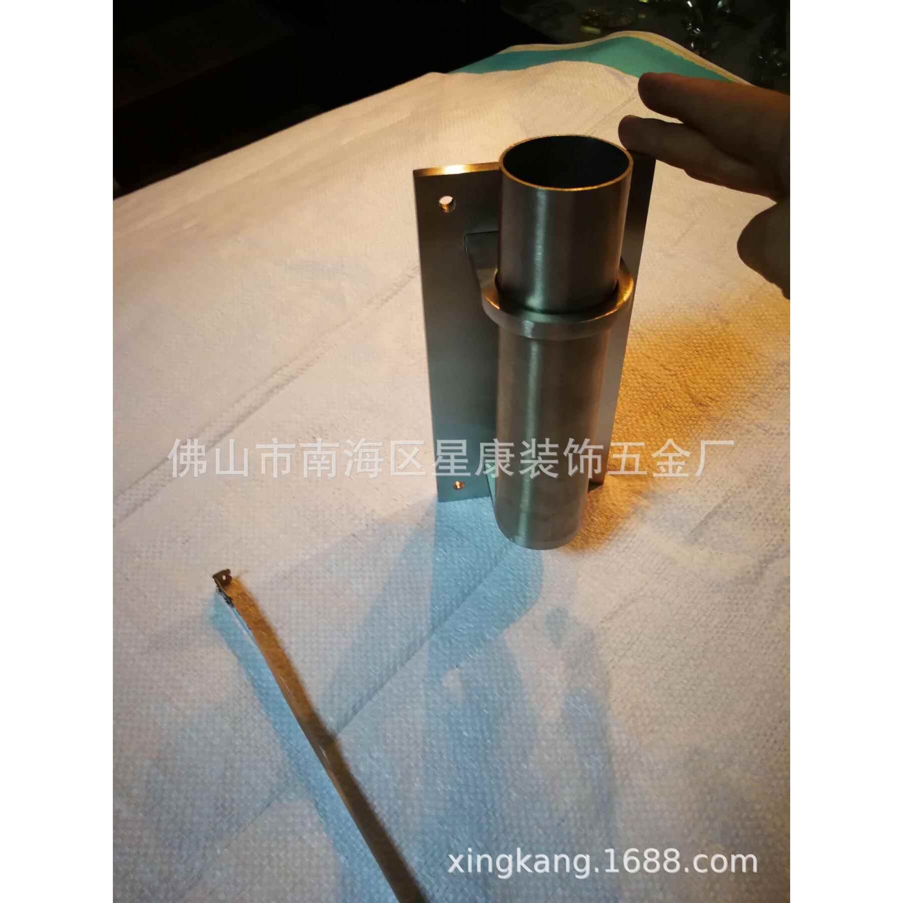 现货供应不锈钢42.4侧装底座,各种不同规格的不锈钢立柱底板