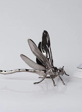 现代轻奢创意金属昆虫蜻蜓动物摆件客厅茶几玄关样板房家居装饰品