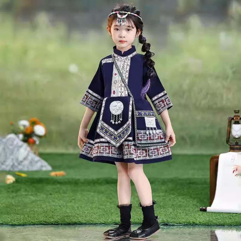 高档新少款数民族羌族演出装服表演服儿童舞蹈合饰唱男童女童短裙