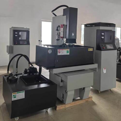 电火花机床工厂直供跨境CNC540电火花放电加工机 三轴自动火花机