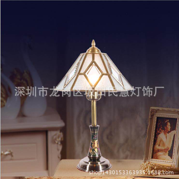 酒店台灯灯饰新款玻璃铜灯供应