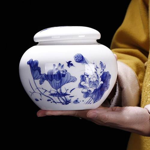 陶瓷茶叶罐密封家用带盖膏方罐子创意礼品陶瓷罐散装茶叶包装瓷罐