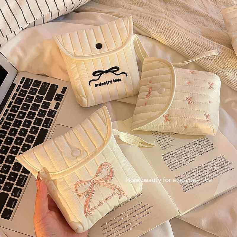 ins放姨妈卫生巾收纳包学生便携小型高颜值大容量棉条袋月事小包