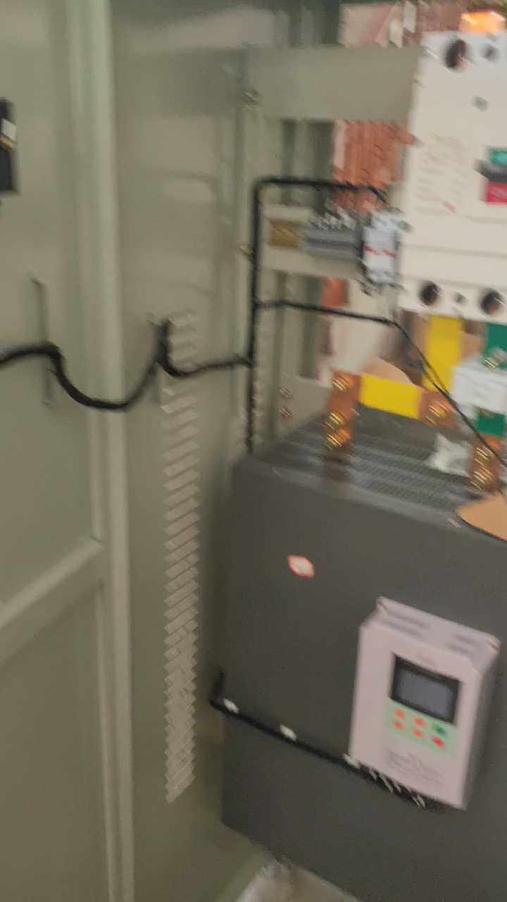 圆锥机，制砂机双速电机，软启动柜，自耦柜，定做各种非标配电柜