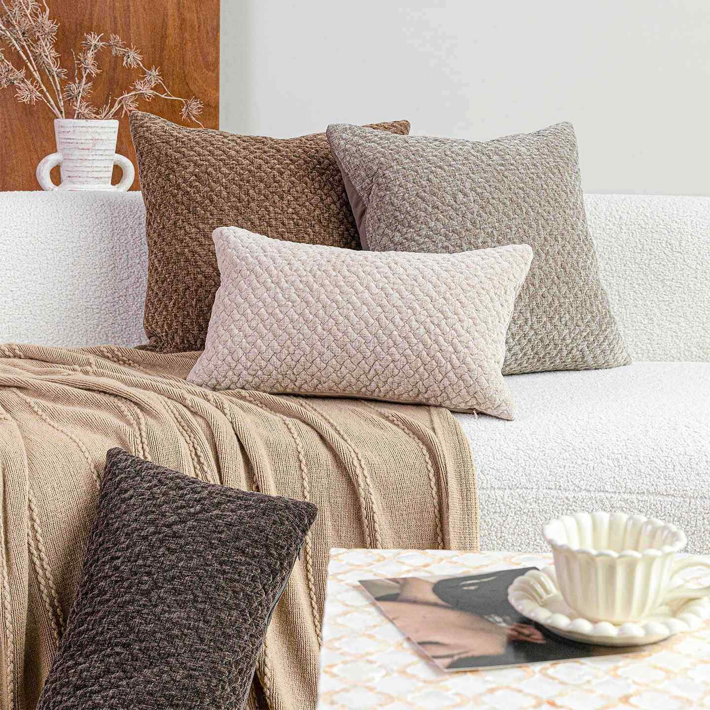 橘咖色绒面肌理感立体绗缝靠垫抱枕样板房家用客厅沙发方枕腰枕