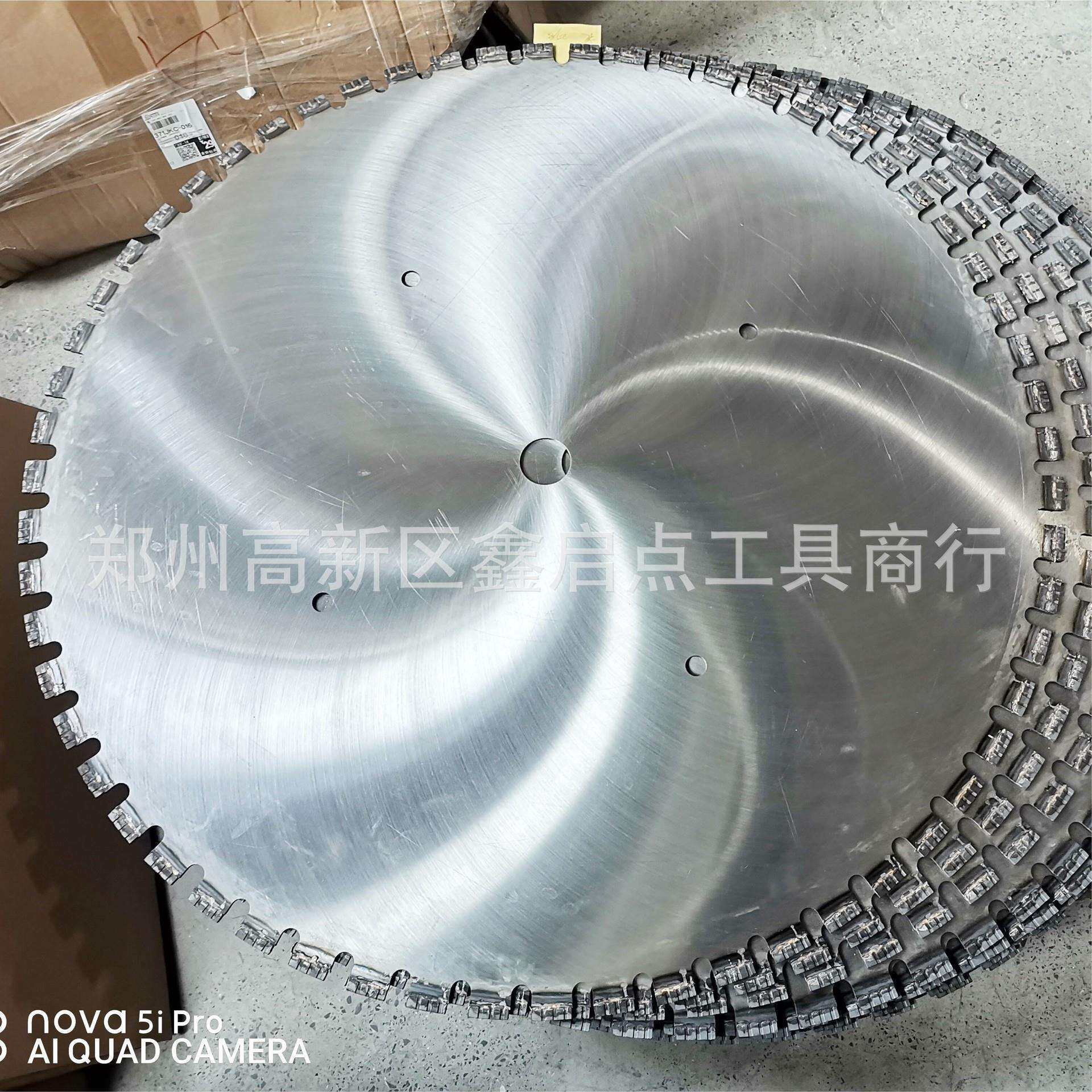 热销供应金刚石锯片700-1200钢筋混凝土切墙片生产厂家