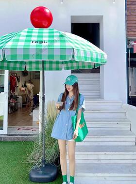 Tagi.绿白色格子花园太阳伞网红户外拍照打卡店铺庭院装饰遮阳伞