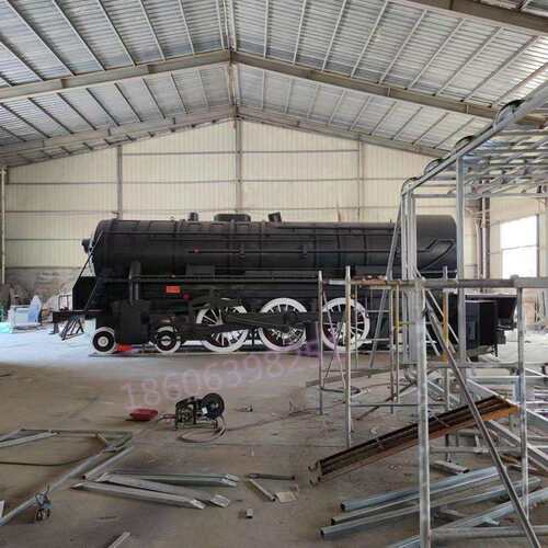 复古火车头民宿l绿皮东风火车头铁艺模型工厂景区铁艺模型