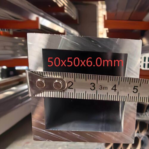 铝方管30x30x5.0 50x50x6.0 60x60x6 70x70厚度壁管铝合金方通管