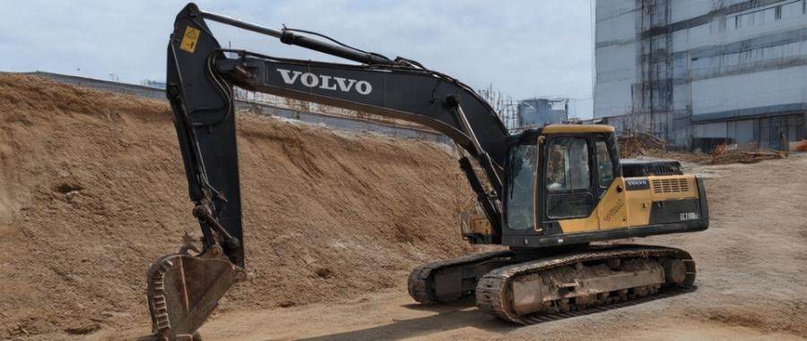 1月11日邢台沃尔沃210挖掘机网络拍卖公告