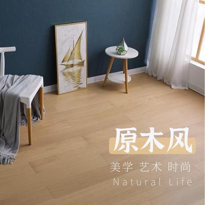 三层实木复合木地板家用地暖防水橡木日式原木灰色奶油色厂家直销