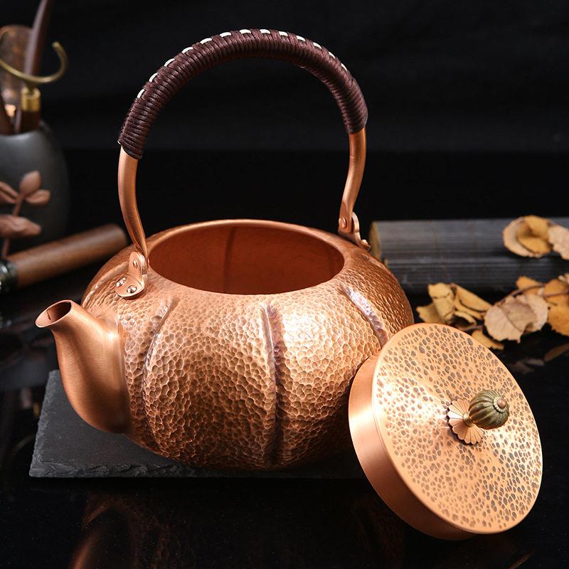 采购产品铜水壶，水壶周围的炉子，泡茶，开水，茶壶，木炭炉，可