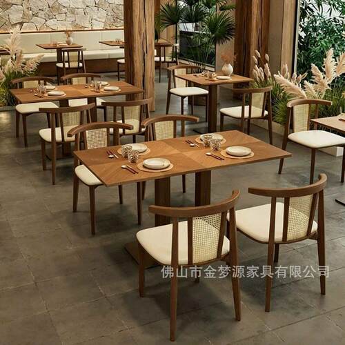 东南亚风格卡座沙发实木餐厅编藤桌椅靠墙餐饮茶餐厅桌椅组合商用
