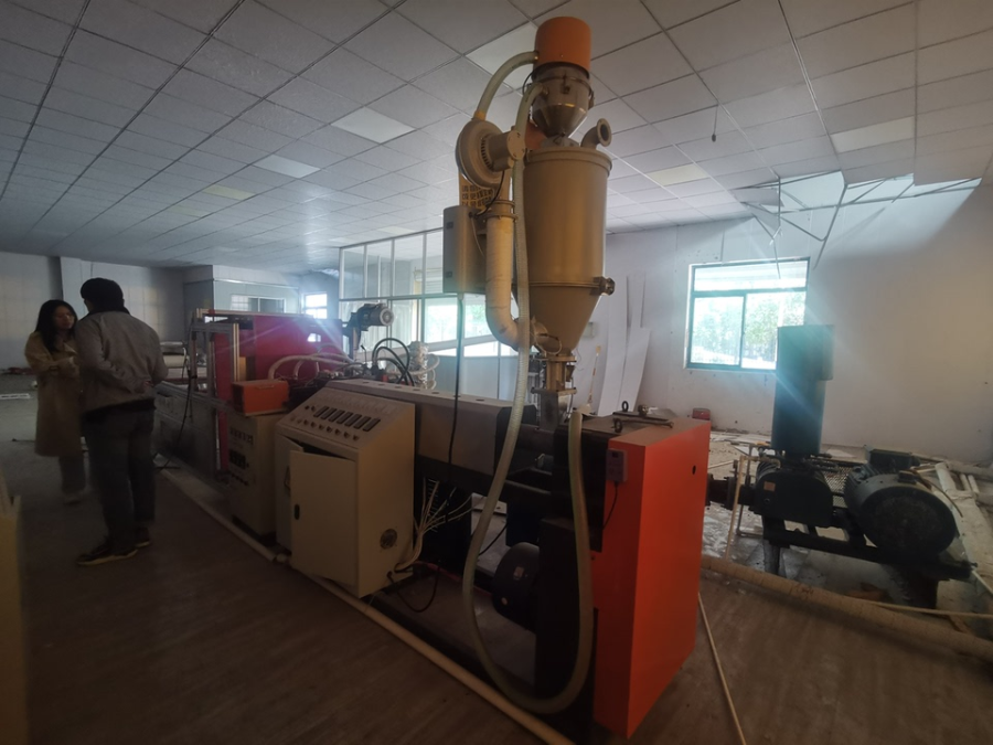 1月11日南通纺织公司机器设备网络拍卖公告