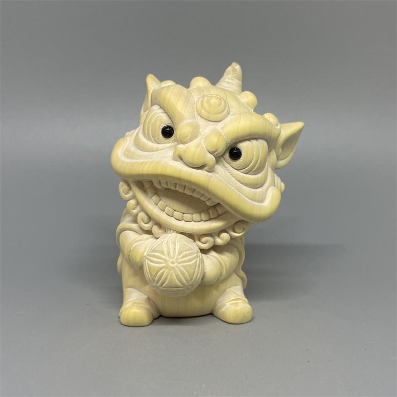 黄杨木雕刻吉祥舞狮小摆件瑞兽神兽国风招财抱球醒狮木质工艺礼品