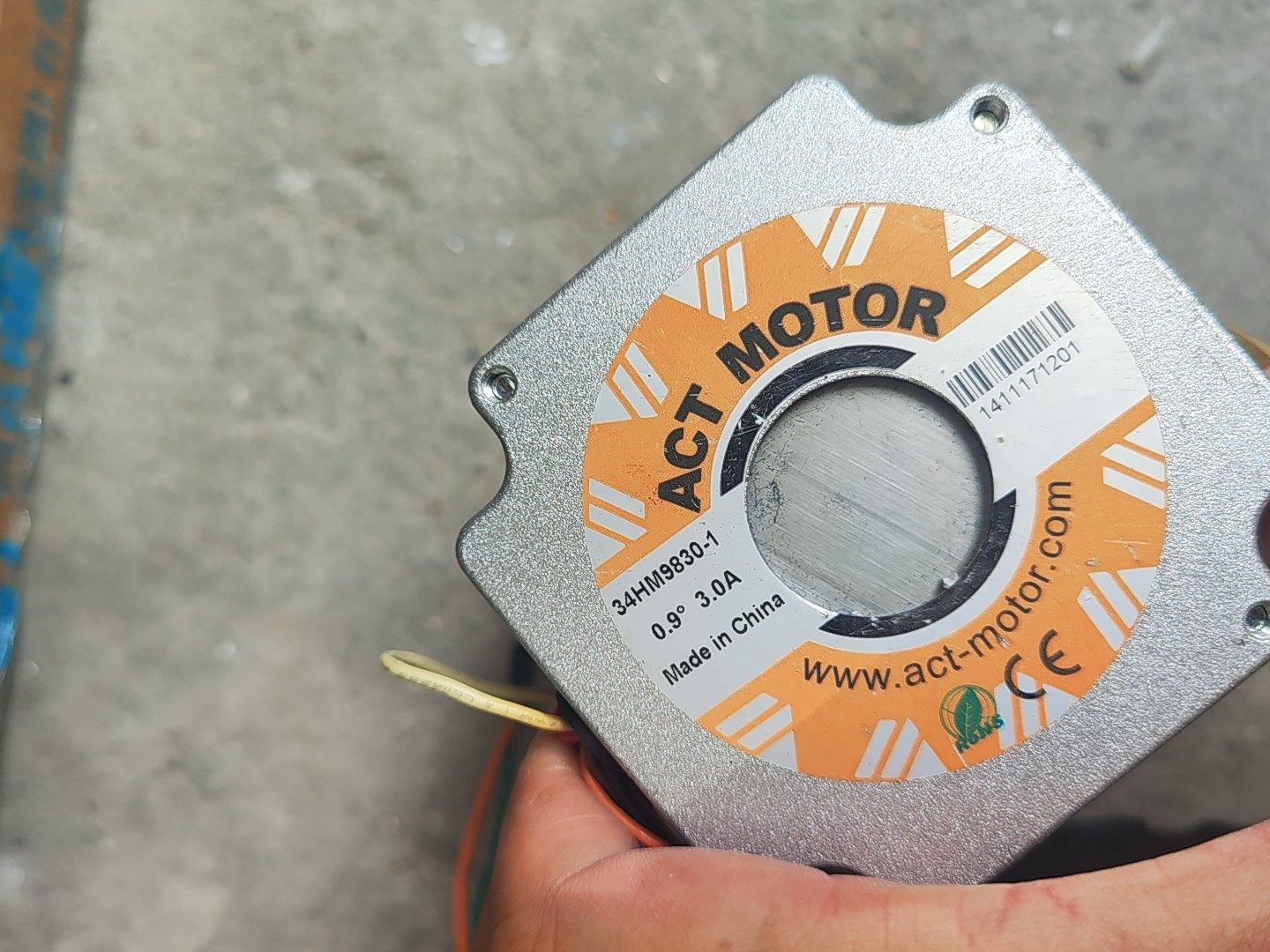 ACT步进电机，型号34HM9830-1，0.9度，3.0A