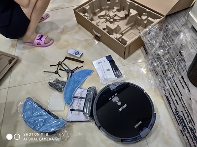 真实对比石头T4和科沃斯DF45扫地机器人哪个好，区别大不大呢？