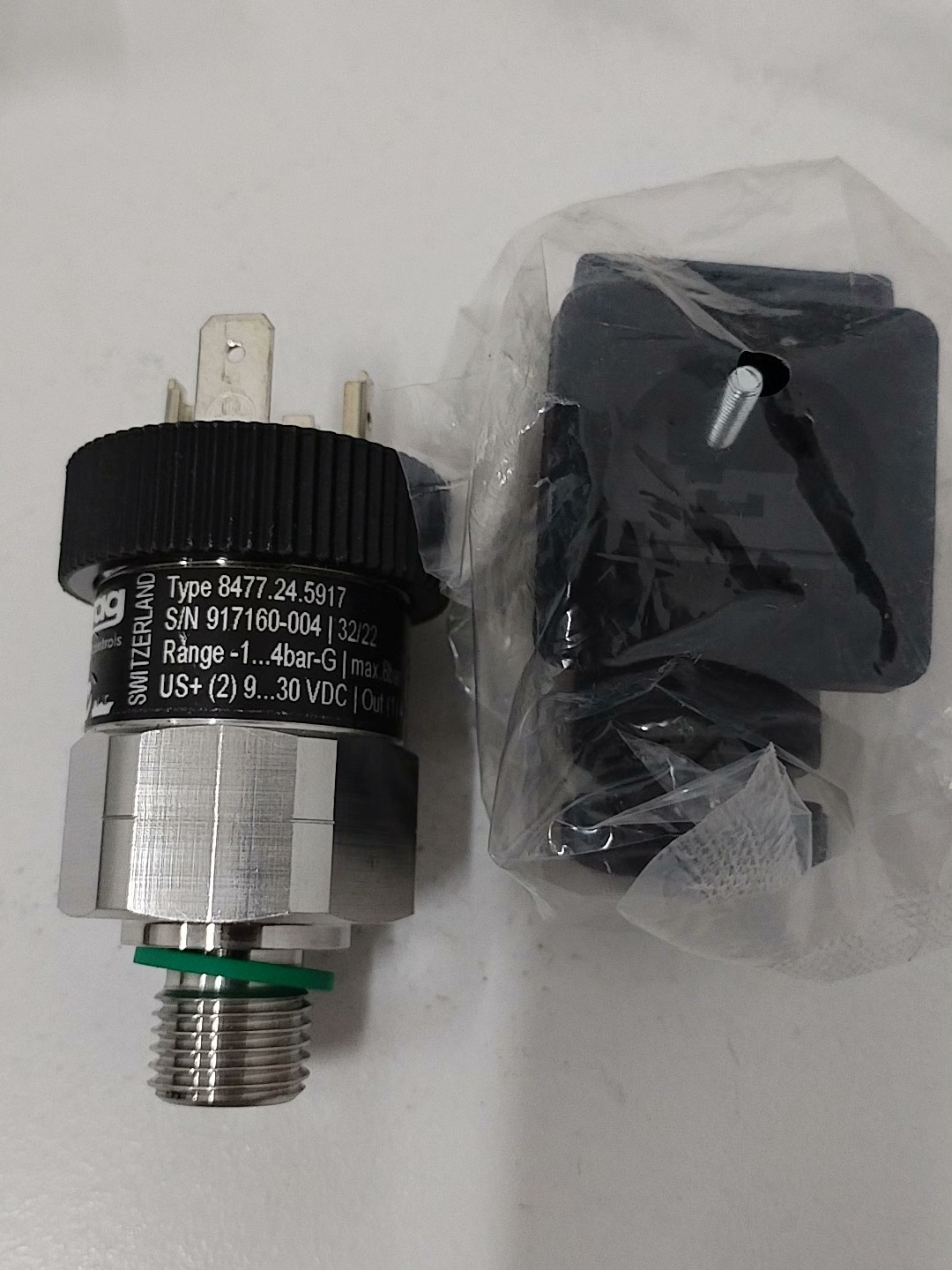 Trafag压力传感器8477.24.5917全新原厂件现货