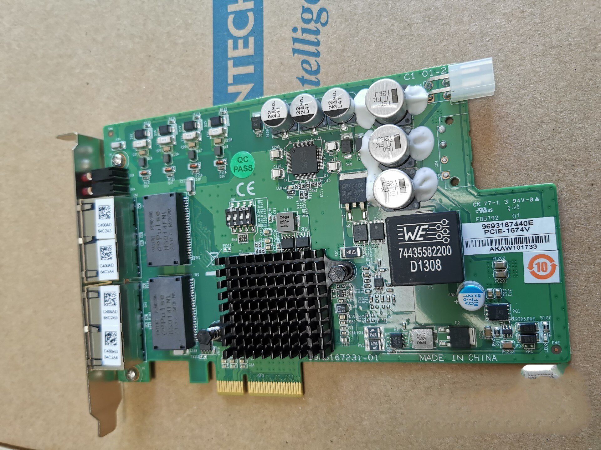 研华PCIE-1674V 4口poe网卡，视觉图像采集卡。研