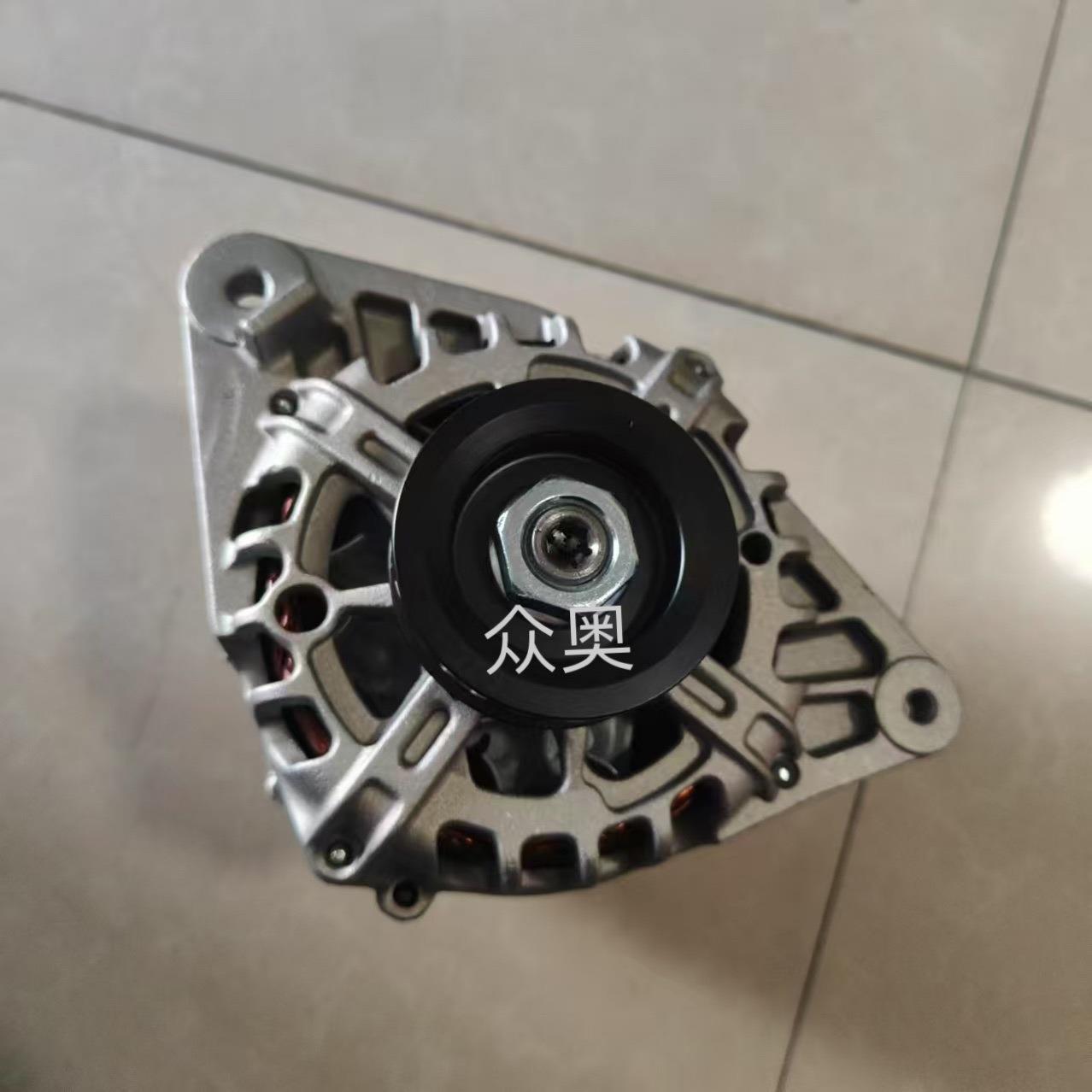 适用现代雅绅特发电机3730023700发电机3730026100发电机12V90A