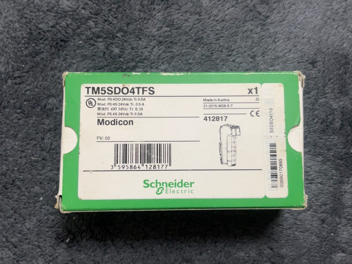 施耐德TM5SDO4TAFS安全模块，不带接线端子，正品全新