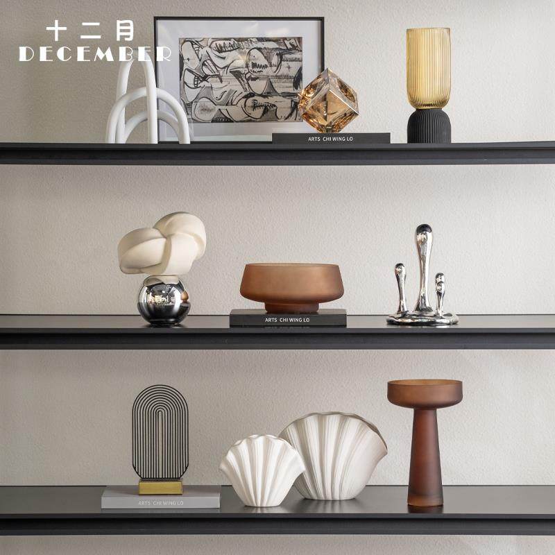 意式轻奢风高级感小众摆件客厅电视柜书柜别墅样板间设计软装饰品