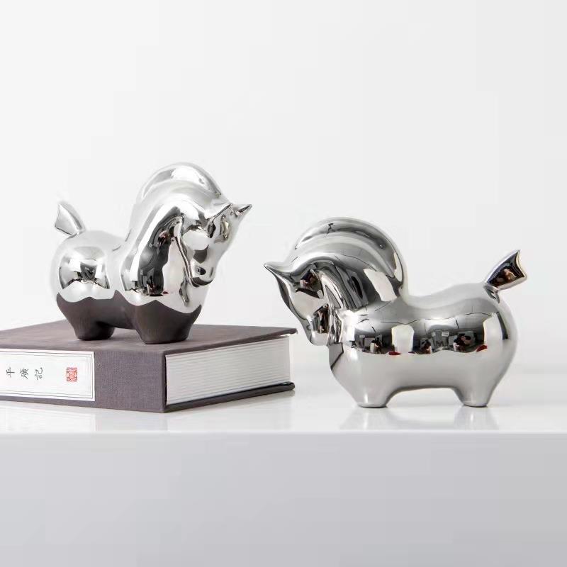 现代轻奢银色唐马摆件陶瓷艺术品茶几餐桌家居客厅创意玄关装饰品