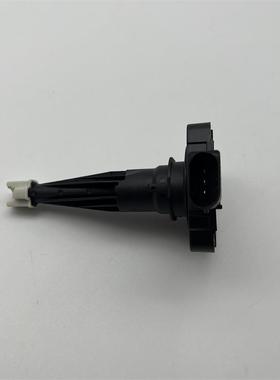 STZT 12618638754 适用宝马 油位传感器 F30 F31 G30 G11