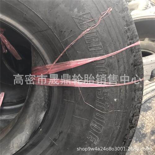 销售客车轮胎低平板拖车10.00R15轮胎1000R15水曲花纹外胎