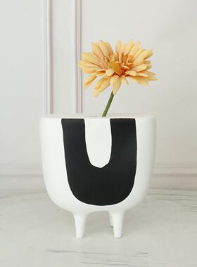 板房树脂抽象几人物塑异摆形插花器现代简约雕黑白何装外星人组饰