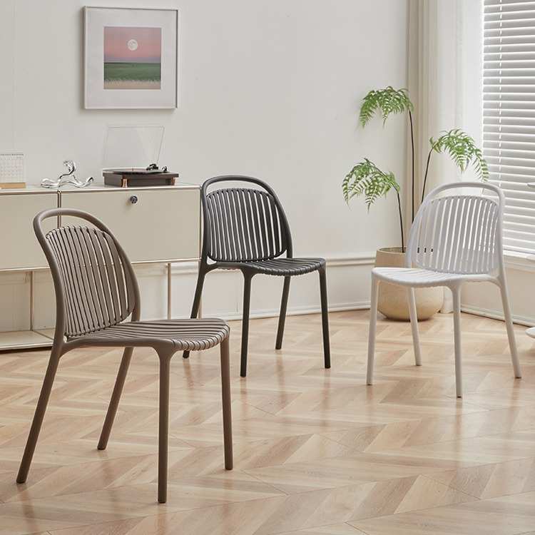 北欧时尚餐椅现代简约家用加厚塑料椅休闲洽谈餐厅靠背椅书桌椅子