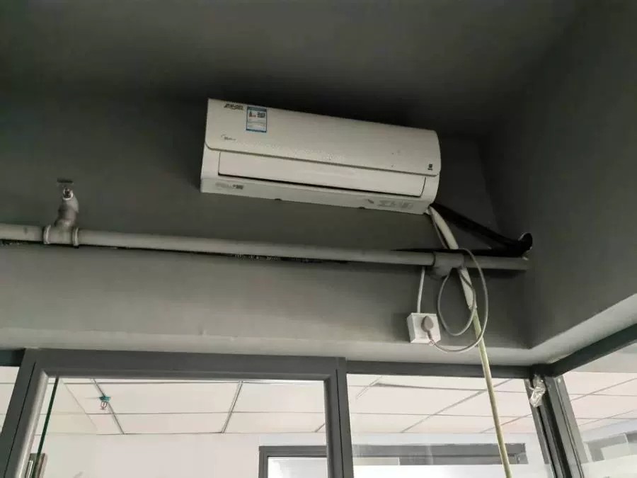 3月4日衡水某公司名下的空调等电子设备（旧）破产财产。网络拍卖公告