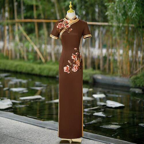 正品走秀旗袍2025新款红色国连舞台出服演长款复古中风衣裙年轻款
