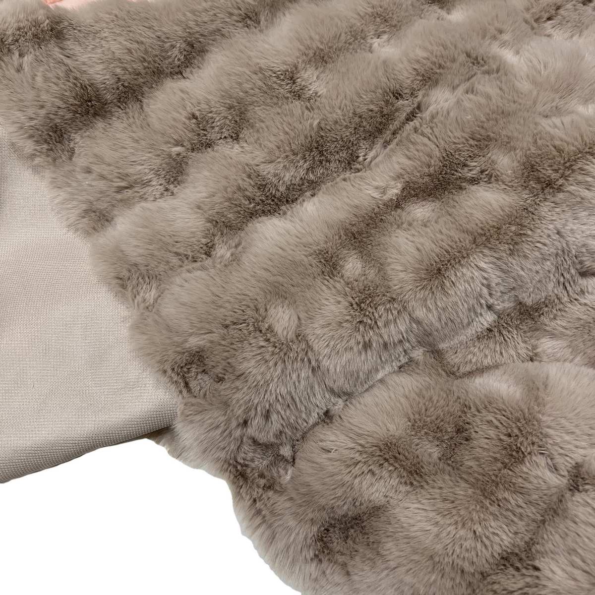 工厂现货550克大兔毛泡泡兔绒 长毛绒飘窗垫秋冬服装家纺精品绒布