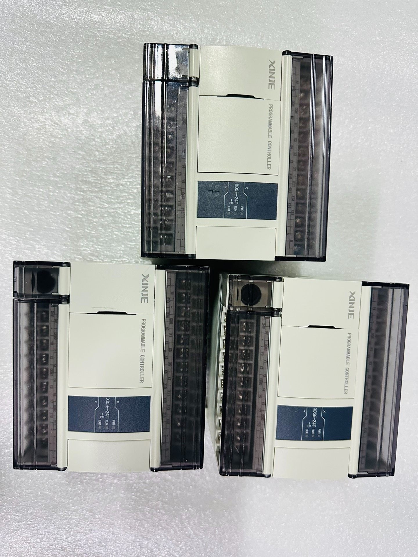 九五新 信捷 PLC XD5E-24T-E PLC 实物图片