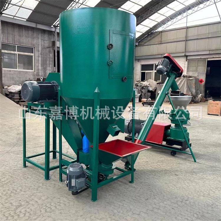 龙虾海参养殖粉碎搅拌一体机粉碎搅拌提升造粒机调试好发货