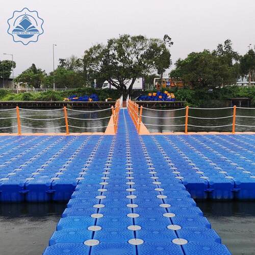 浮筒塑料水上平台浮台浮箱浮桥码头水上乐园可拼接养鱼钓台浮板
