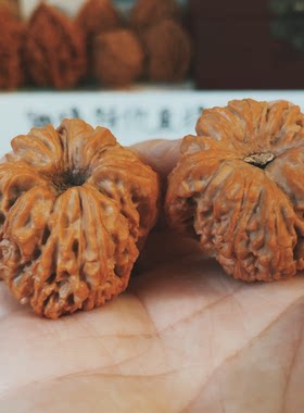 大凹底南疆石福利漏特价核桃拍1206
