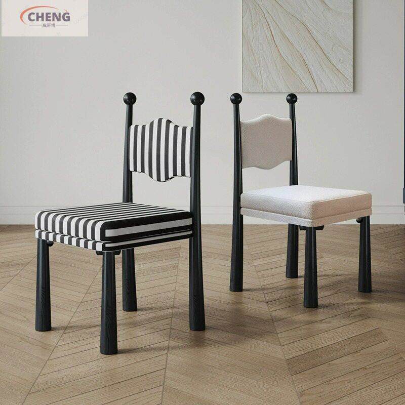 创意家用靠背餐桌椅中古实木餐椅设计师简约设计款椅子个性书桌椅